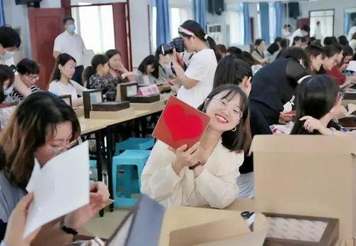 烟台爆料甜甜老师视频,甜甜老师视频引发热议，揭秘教育界新现象  第3张